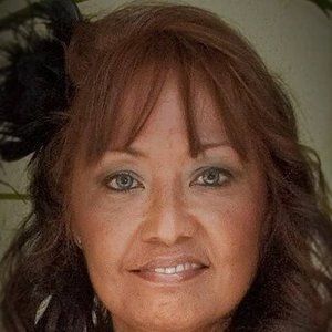 Meet your Posher, Ellena